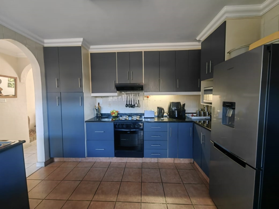 3 Bedroom Property for Sale in Montclair KwaZulu-Natal