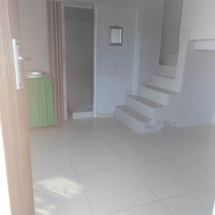 To Let 1 Bedroom Property for Rent in Bellair KwaZulu-Natal