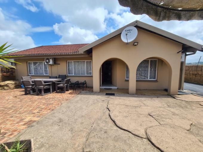 3 Bedroom Property for Sale in Queensburgh KwaZulu-Natal