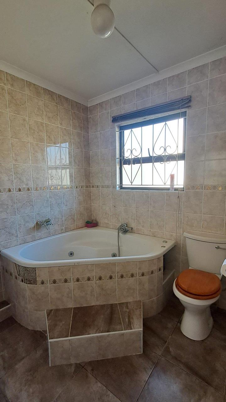 3 Bedroom Property for Sale in Rose Park KwaZulu-Natal