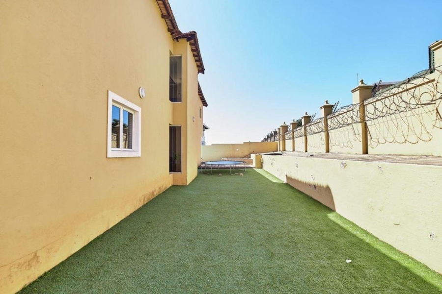 7 Bedroom Property for Sale in Amanzimtoti KwaZulu-Natal