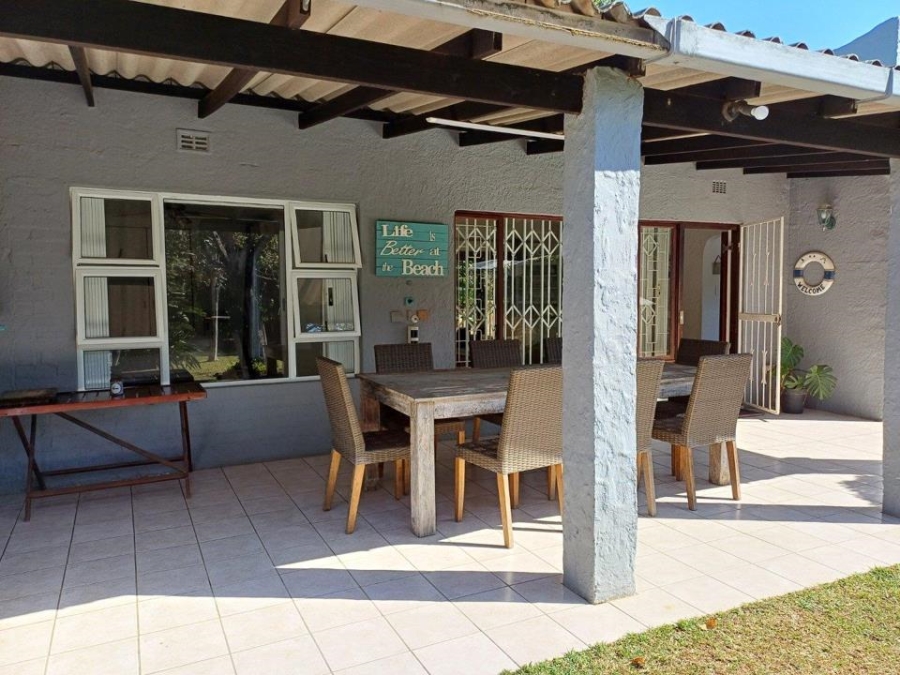 4 Bedroom Property for Sale in Leisure Bay KwaZulu-Natal