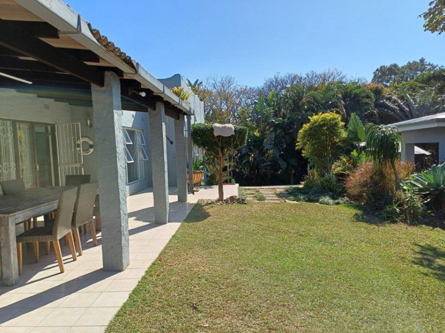 4 Bedroom Property for Sale in Leisure Bay KwaZulu-Natal