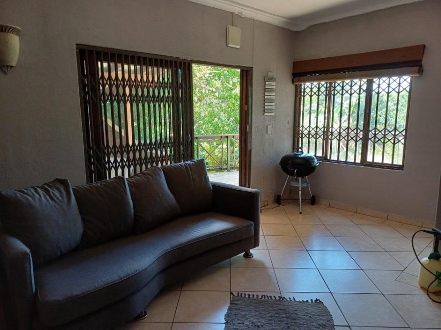 6 Bedroom Property for Sale in Leisure Bay KwaZulu-Natal