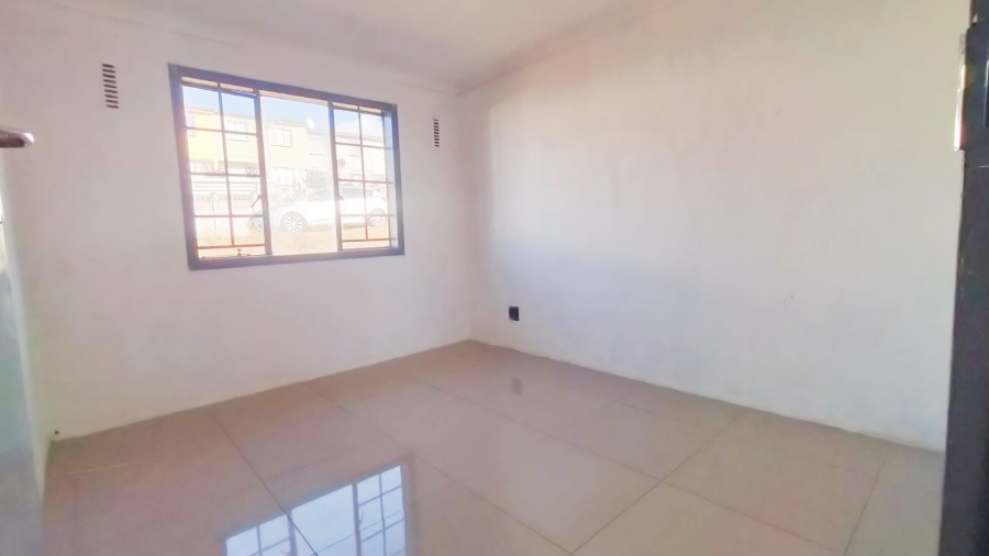 1 Bedroom Property for Sale in Eastbury KwaZulu-Natal