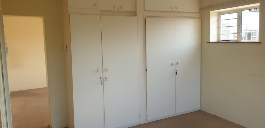 1 Bedroom Property for Sale in Essenwood KwaZulu-Natal