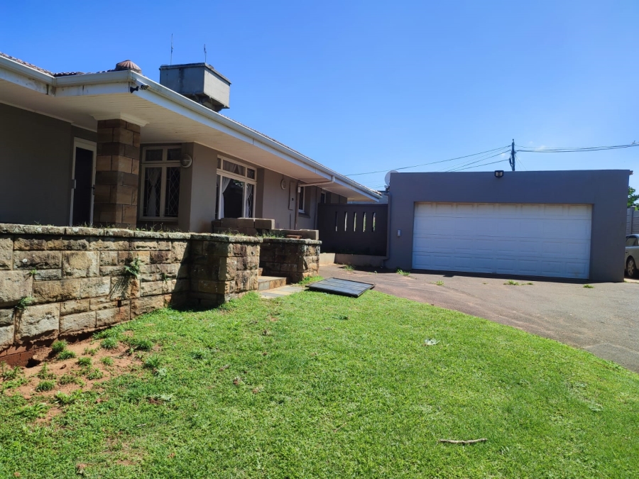 To Let 5 Bedroom Property for Rent in Freeland Park KwaZulu-Natal