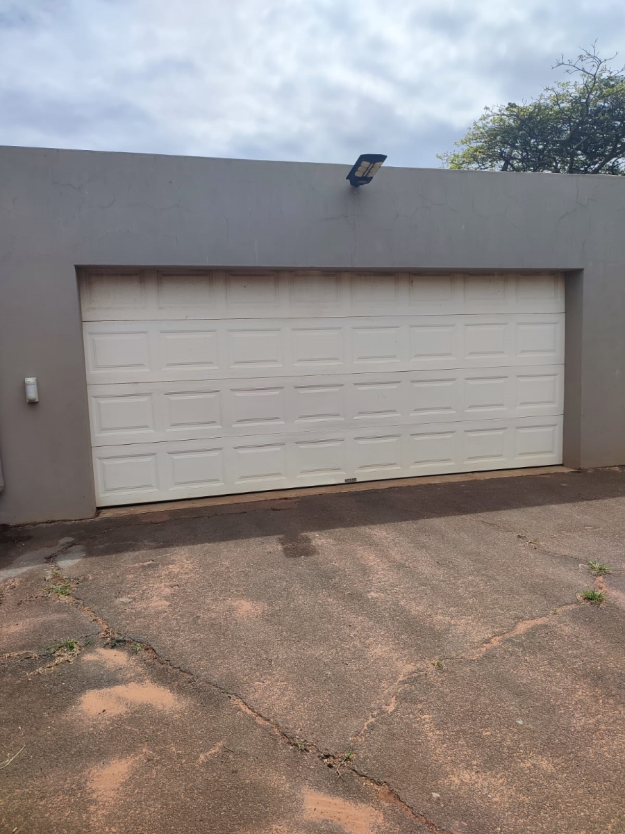 5 Bedroom Property for Sale in Freeland Park KwaZulu-Natal