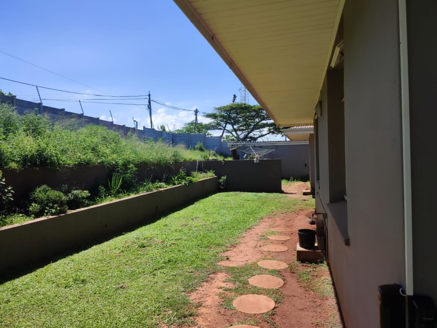 5 Bedroom Property for Sale in Freeland Park KwaZulu-Natal