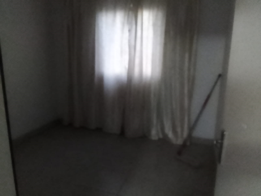 To Let 2 Bedroom Property for Rent in Lotusville KwaZulu-Natal