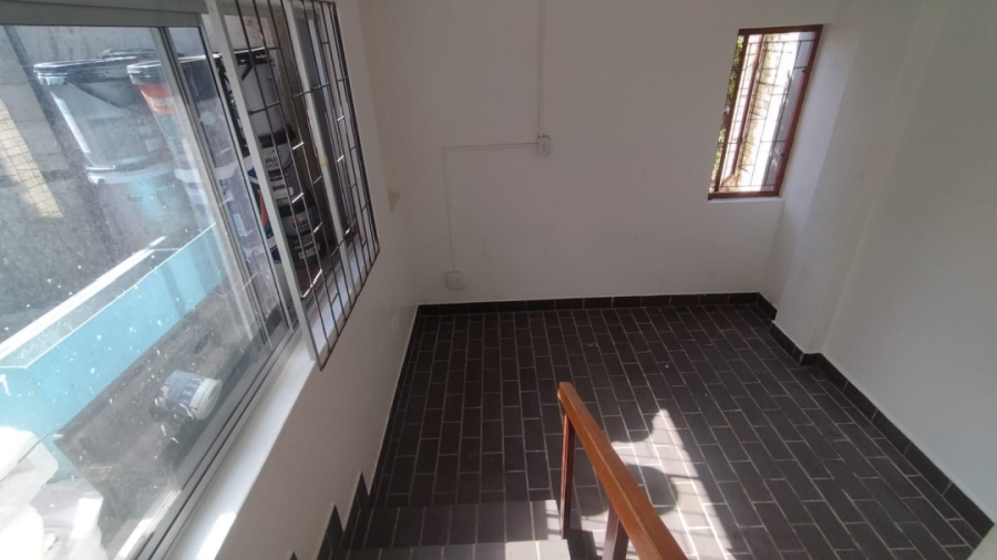 To Let 1 Bedroom Property for Rent in Athlone KwaZulu-Natal