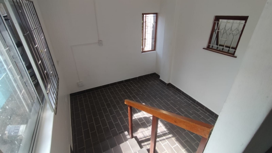 To Let 1 Bedroom Property for Rent in Athlone KwaZulu-Natal