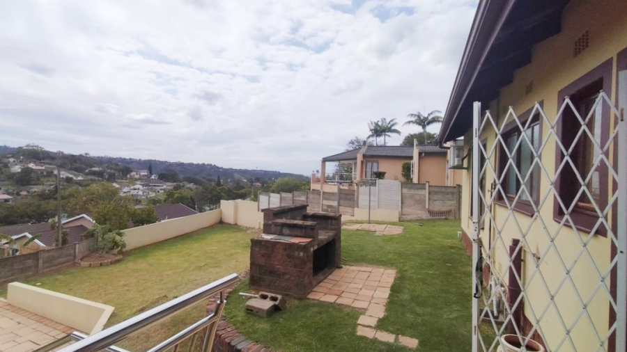 4 Bedroom Property for Sale in Queensburgh KwaZulu-Natal