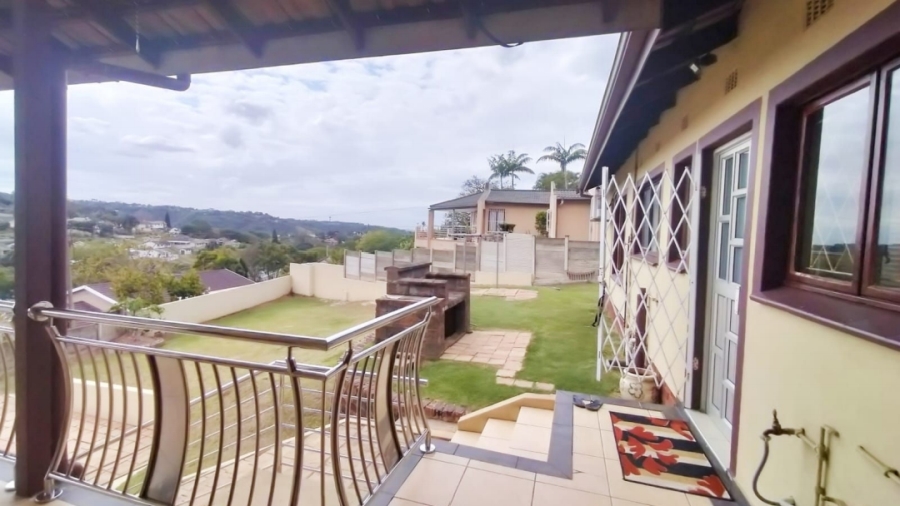 4 Bedroom Property for Sale in Queensburgh KwaZulu-Natal