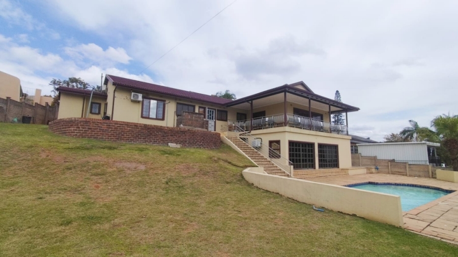 4 Bedroom Property for Sale in Queensburgh KwaZulu-Natal