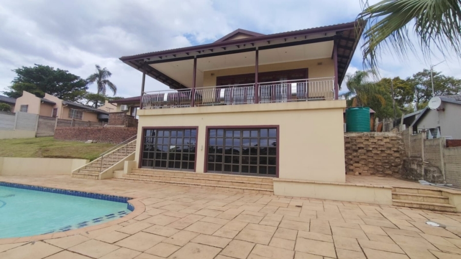 4 Bedroom Property for Sale in Queensburgh KwaZulu-Natal