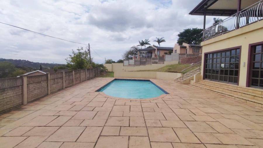 4 Bedroom Property for Sale in Queensburgh KwaZulu-Natal