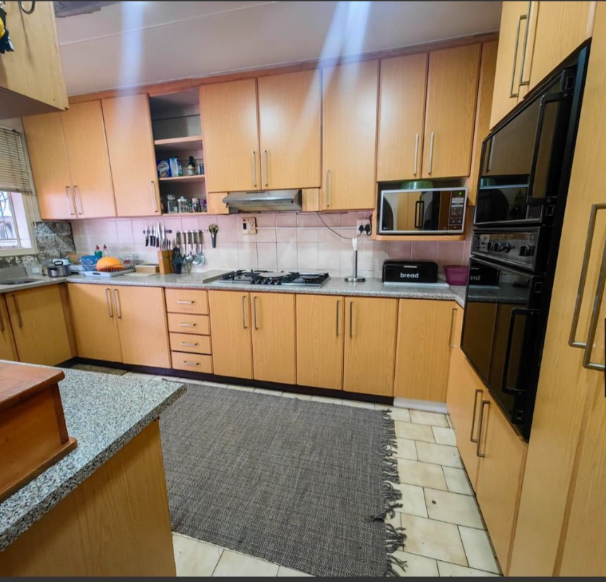 4 Bedroom Property for Sale in Northcroft KwaZulu-Natal