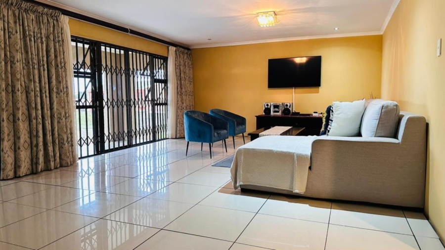 5 Bedroom Property for Sale in Murchison KwaZulu-Natal