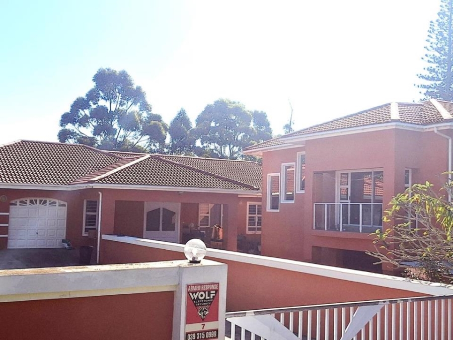 6 Bedroom Property for Sale in Margate KwaZulu-Natal