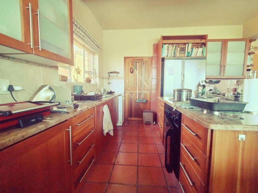 5 Bedroom Property for Sale in Margate KwaZulu-Natal