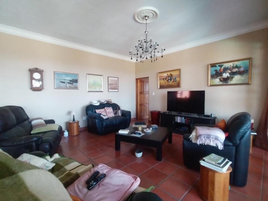 5 Bedroom Property for Sale in Margate KwaZulu-Natal