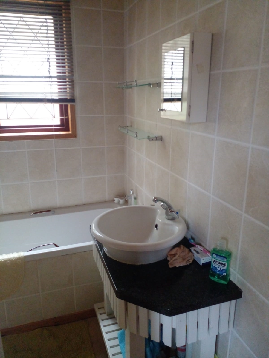 2 Bedroom Property for Sale in Hibberdene KwaZulu-Natal