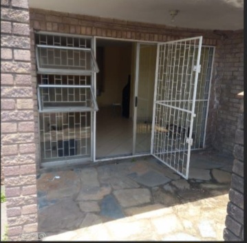 To Let 2 Bedroom Property for Rent in Shallcross KwaZulu-Natal