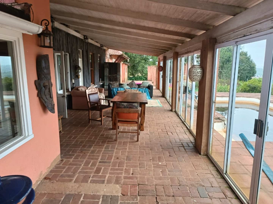 5 Bedroom Property for Sale in Claridge KwaZulu-Natal