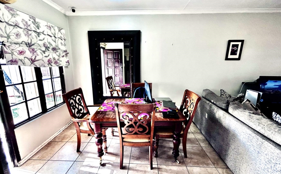 3 Bedroom Property for Sale in Sunningdale KwaZulu-Natal