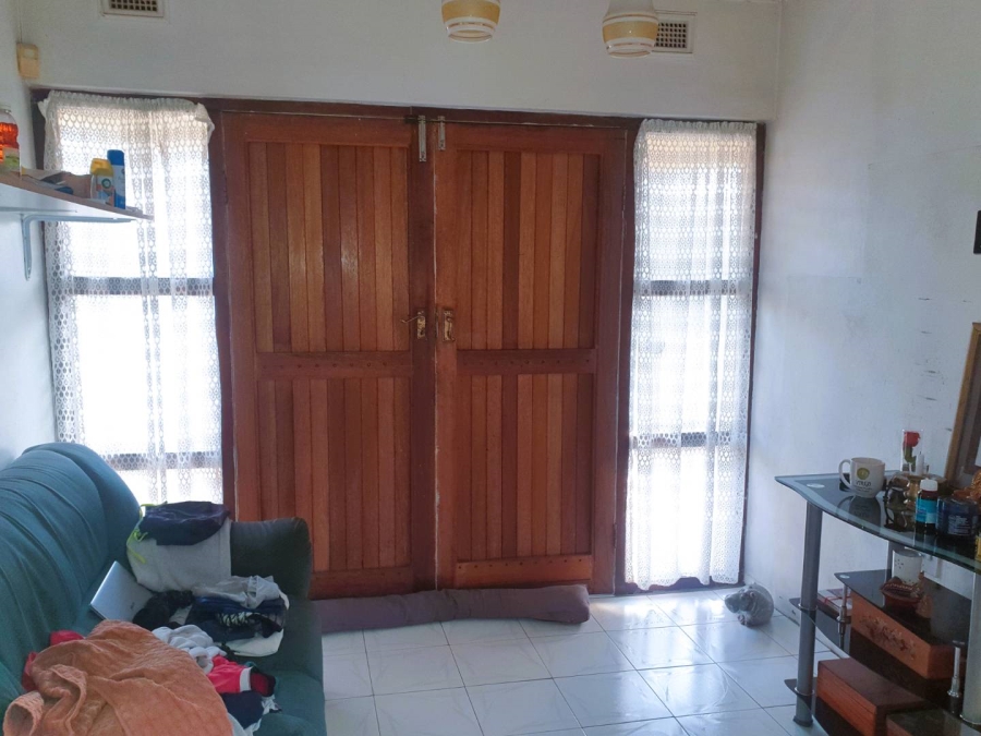 5 Bedroom Property for Sale in Avoca KwaZulu-Natal