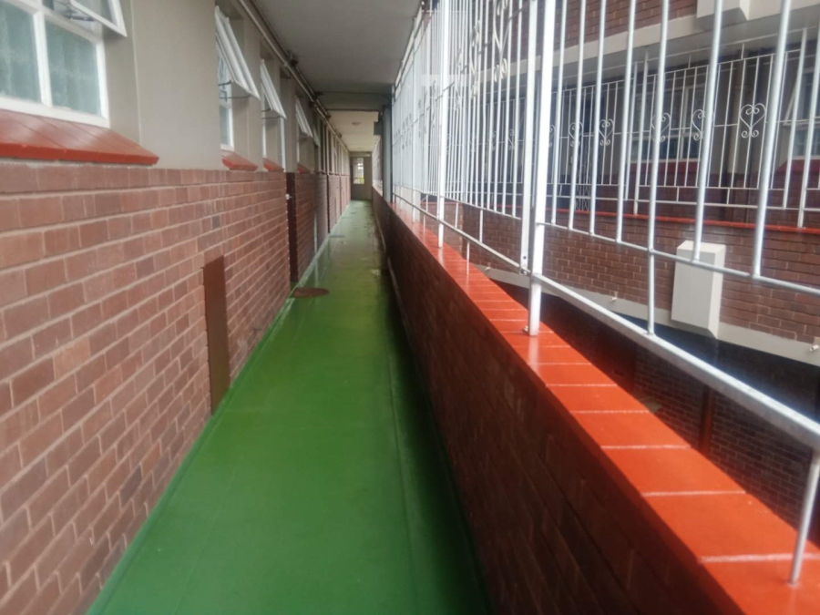 2 Bedroom Property for Sale in Glenwood KwaZulu-Natal