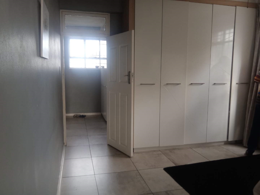 2 Bedroom Property for Sale in Glenwood KwaZulu-Natal