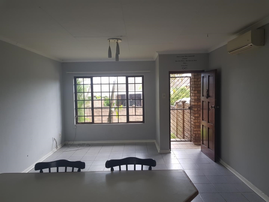 2 Bedroom Property for Sale in Birdswood KwaZulu-Natal