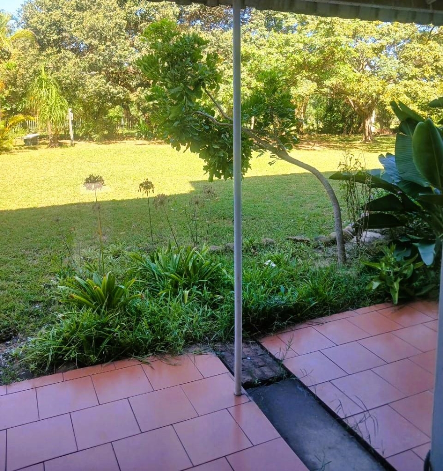 2 Bedroom Property for Sale in Amanzimtoti KwaZulu-Natal