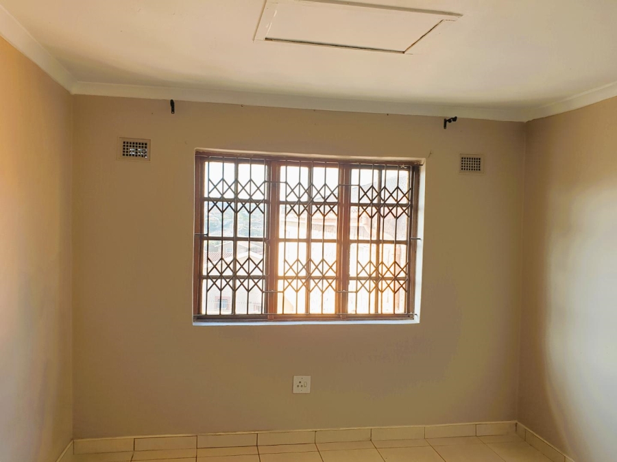 To Let 4 Bedroom Property for Rent in Phoenix KwaZulu-Natal