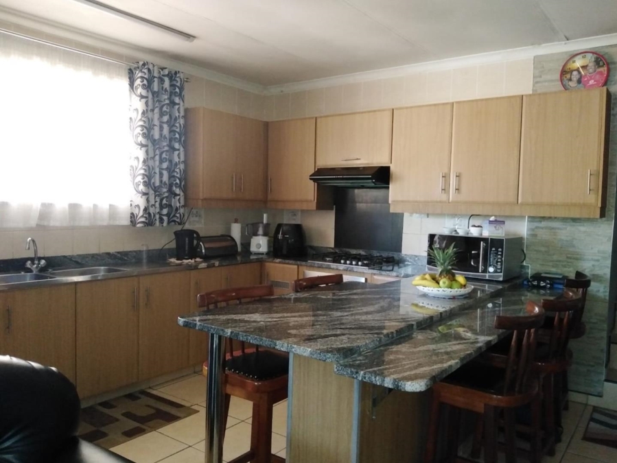 3 Bedroom Property for Sale in Newlands West KwaZulu-Natal