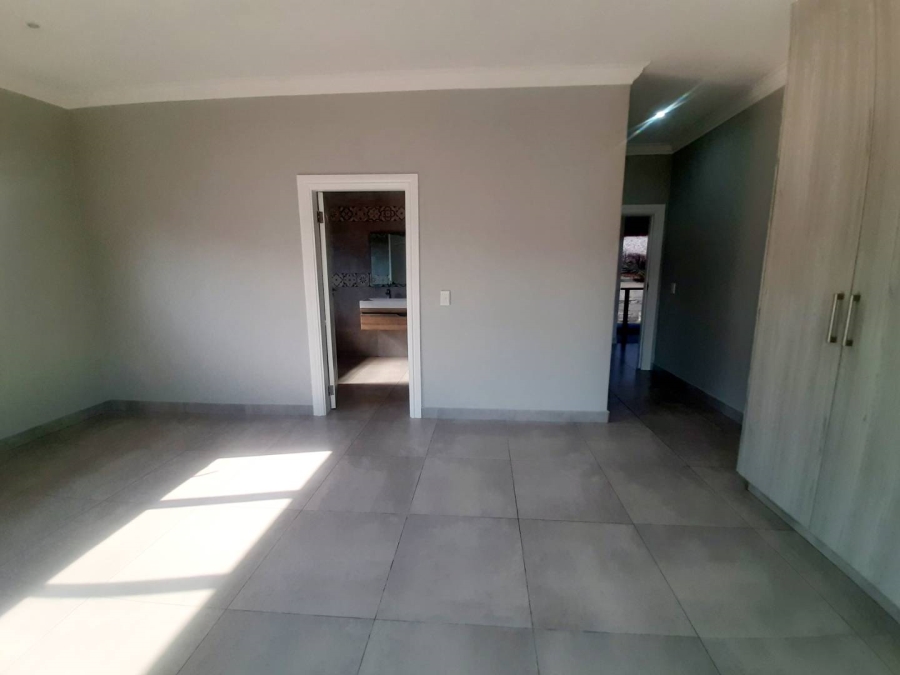 To Let 3 Bedroom Property for Rent in Salt Rock KwaZulu-Natal