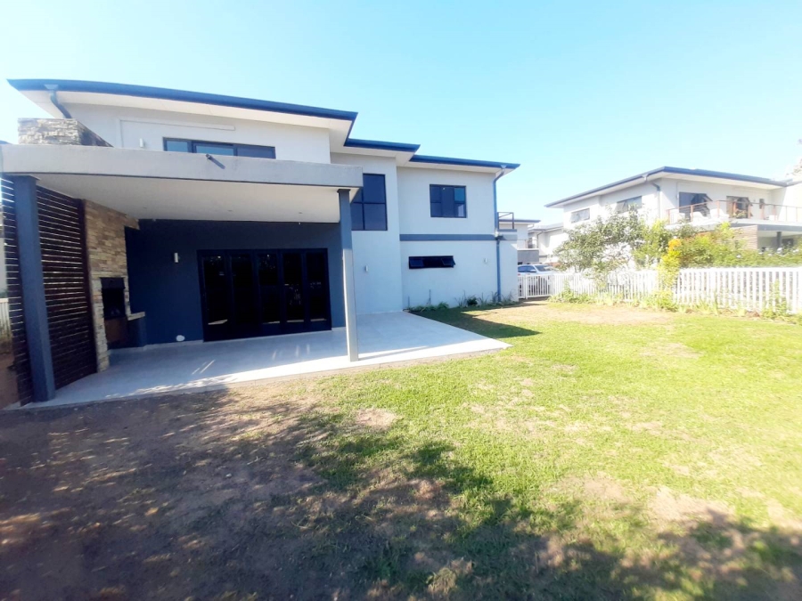 To Let 3 Bedroom Property for Rent in Salt Rock KwaZulu-Natal