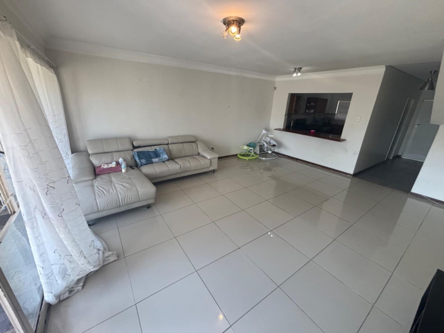 2 Bedroom Property for Sale in Hillcrest KwaZulu-Natal