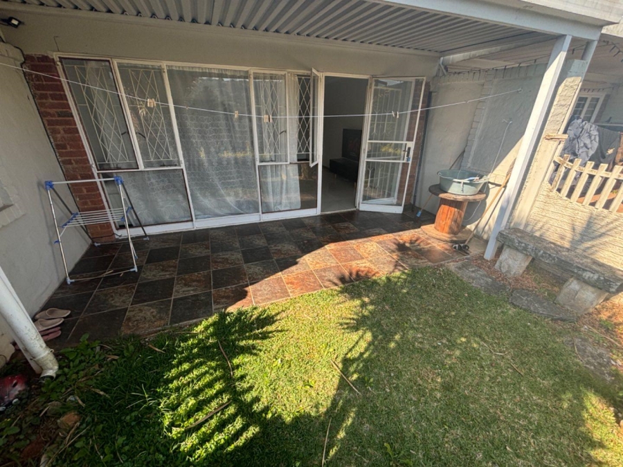 2 Bedroom Property for Sale in Hillcrest KwaZulu-Natal