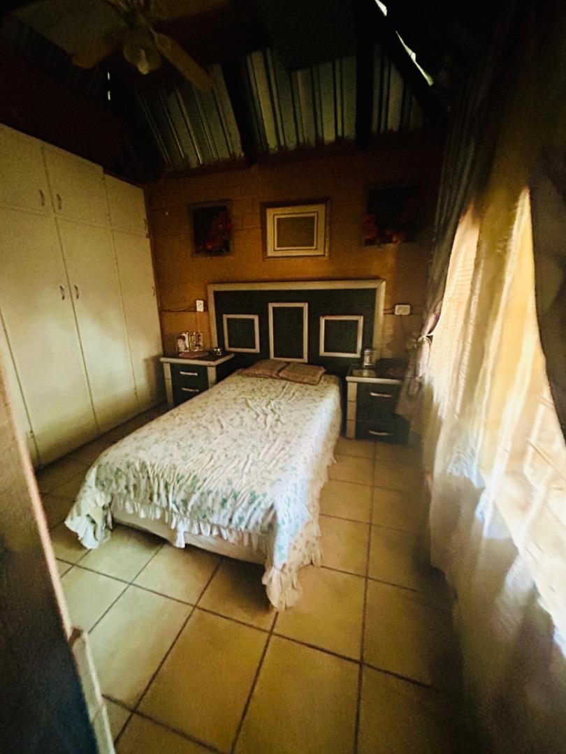 5 Bedroom Property for Sale in Utrecht KwaZulu-Natal