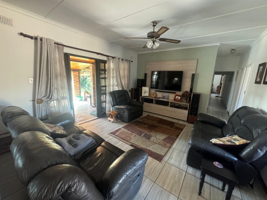 4 Bedroom Property for Sale in Birdswood KwaZulu-Natal