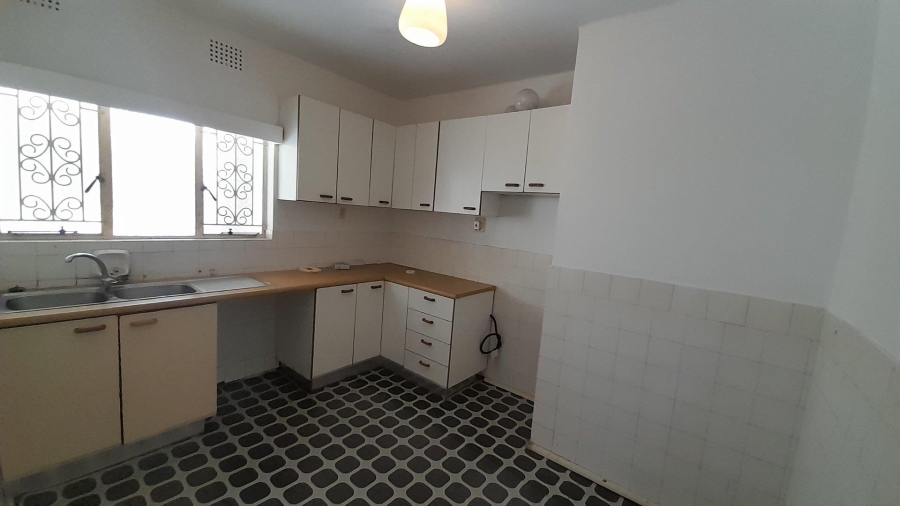 1 Bedroom Property for Sale in Essenwood KwaZulu-Natal