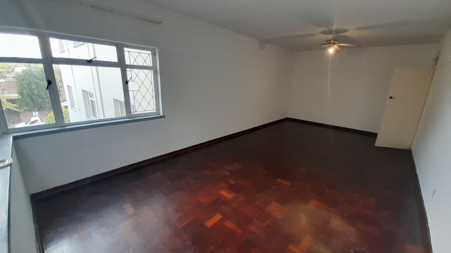 1 Bedroom Property for Sale in Essenwood KwaZulu-Natal