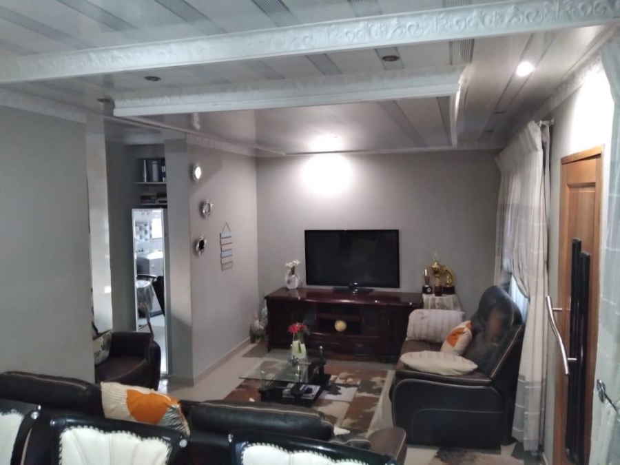 3 Bedroom Property for Sale in Esikhawini KwaZulu-Natal