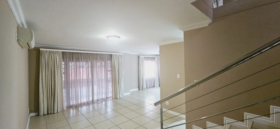 To Let 4 Bedroom Property for Rent in Mount Edgecombe KwaZulu-Natal