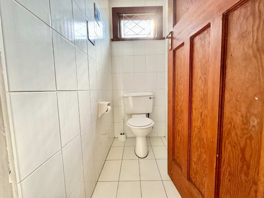 To Let 4 Bedroom Property for Rent in Durban North KwaZulu-Natal