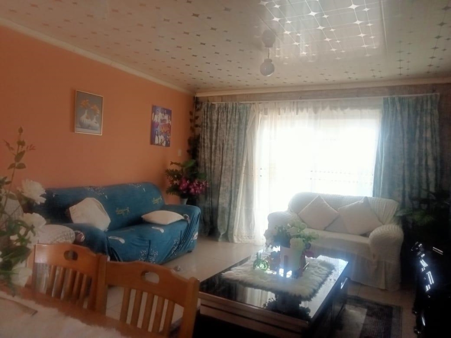 2 Bedroom Property for Sale in Newcastle KwaZulu-Natal