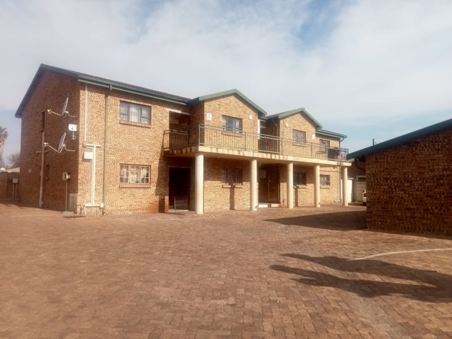 2 Bedroom Property for Sale in Newcastle KwaZulu-Natal